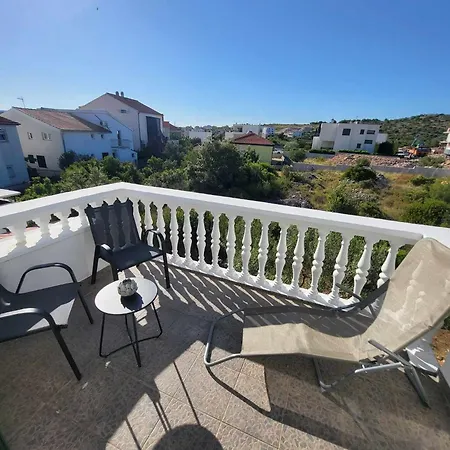 House Harmony * Brodarica (Sibenik-Knin)