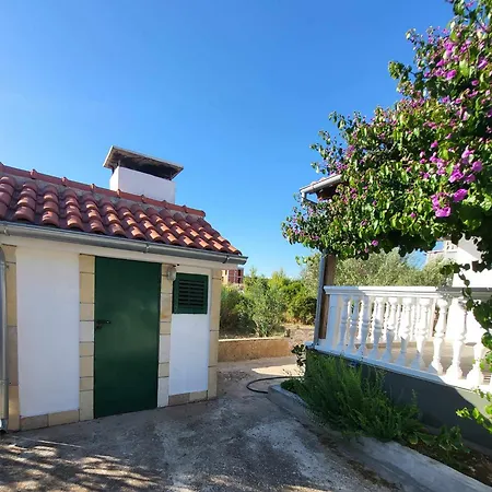 House Harmony Apartman